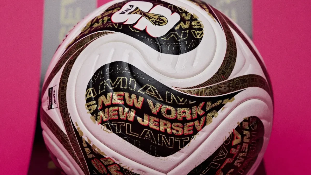 adidas sacralise la fin du Mondial avec le ballon TRIONDA FINAL