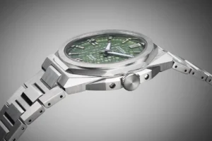 CITIZEN deux nouvelles SERIES 8 0 CITIZEN SERIES 8 : la mécanique japonaise se fait plus discrète pour les poignets fins