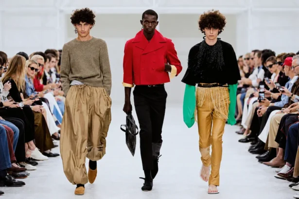 CELINE printemps 2027, Michael Rider habille des hommes libres de se contredire