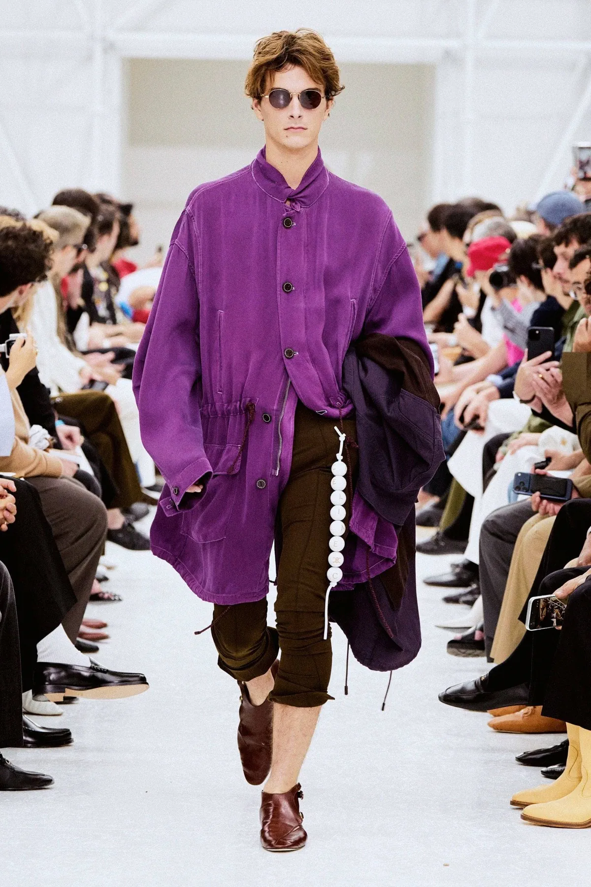 CELINE printemps 2027, Michael Rider habille des hommes libres de se contredire