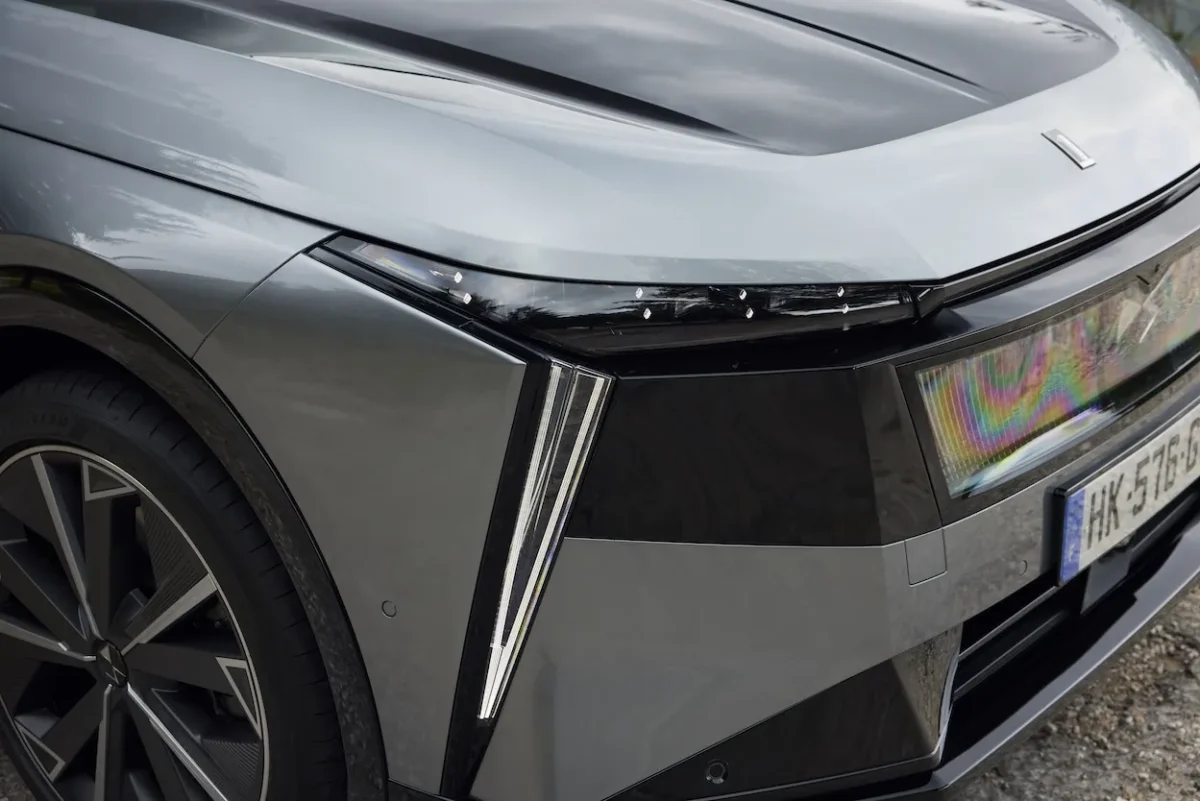 DS Number 7 4 DS N°7 : le pari de l'habitabilité face aux SUV premium allemands