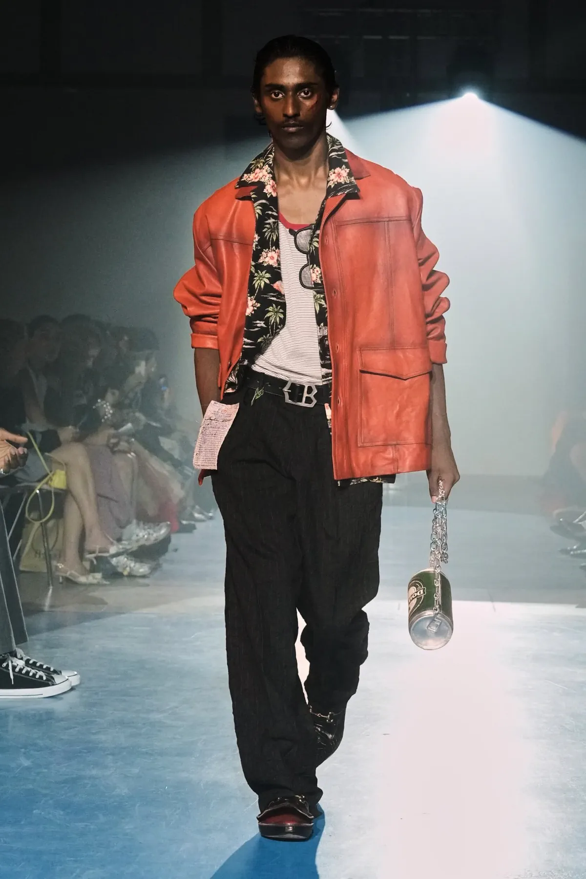 doublet, printemps 2027 - Masayuki Ino transforme le vestiaire masculin en comédie de mœurs