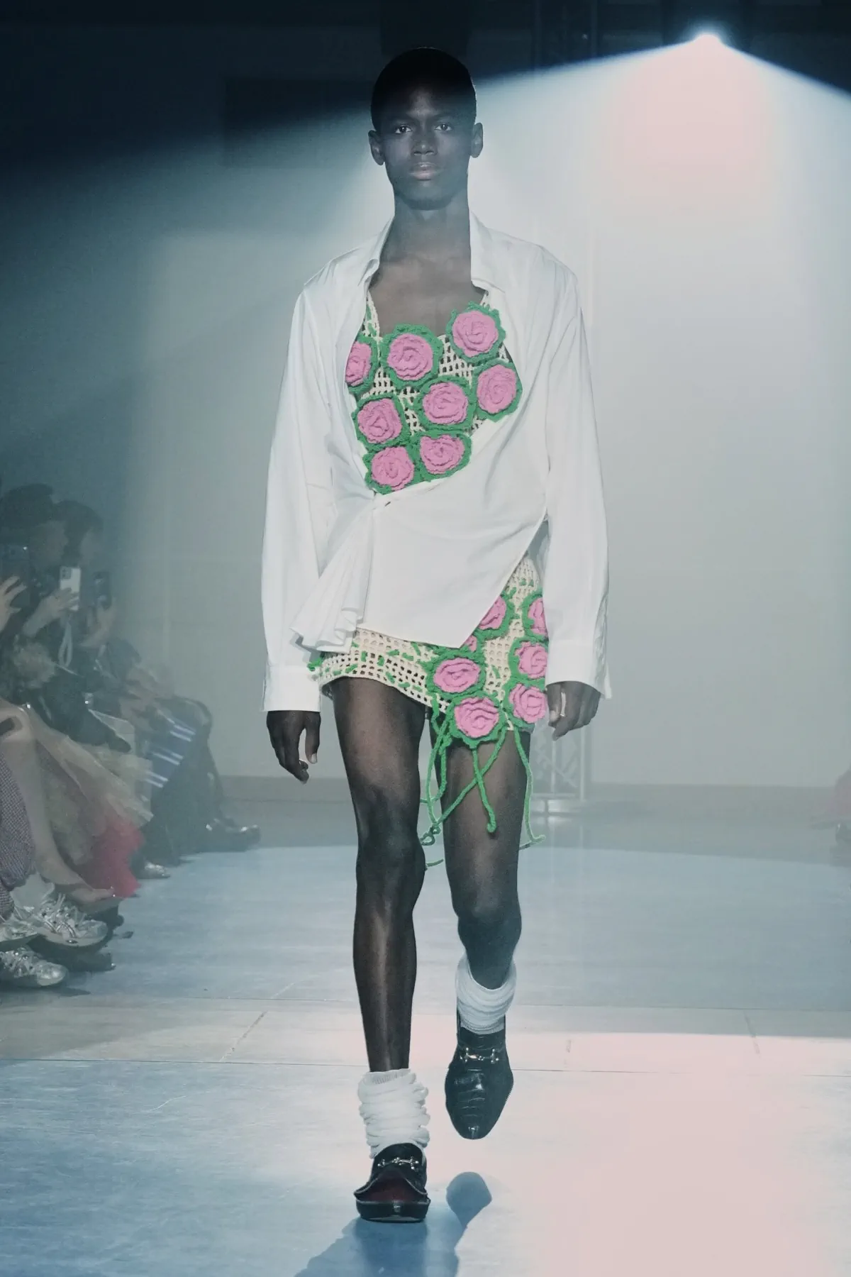 Doublet Spring Summer 2027 Paris Fashion Week 3 doublet, printemps 2027 - Masayuki Ino transforme le vestiaire masculin en comédie de mœurs