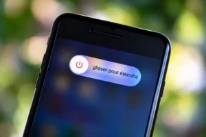 Eteindre et rallumer son telephone est une excellente habitude Éteindre et rallumer son téléphone régulièrement protège vraiment votre smartphone