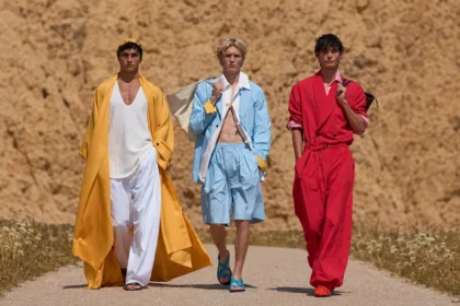 JACQUEMUS printemps 2027, l’été retrouvé de l’homme libre