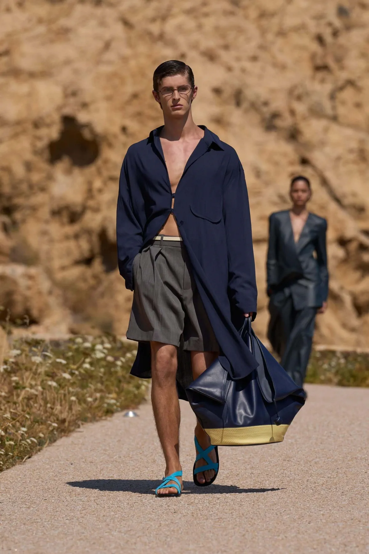 JACQUEMUS printemps 2027, l’été retrouvé de l’homme libre