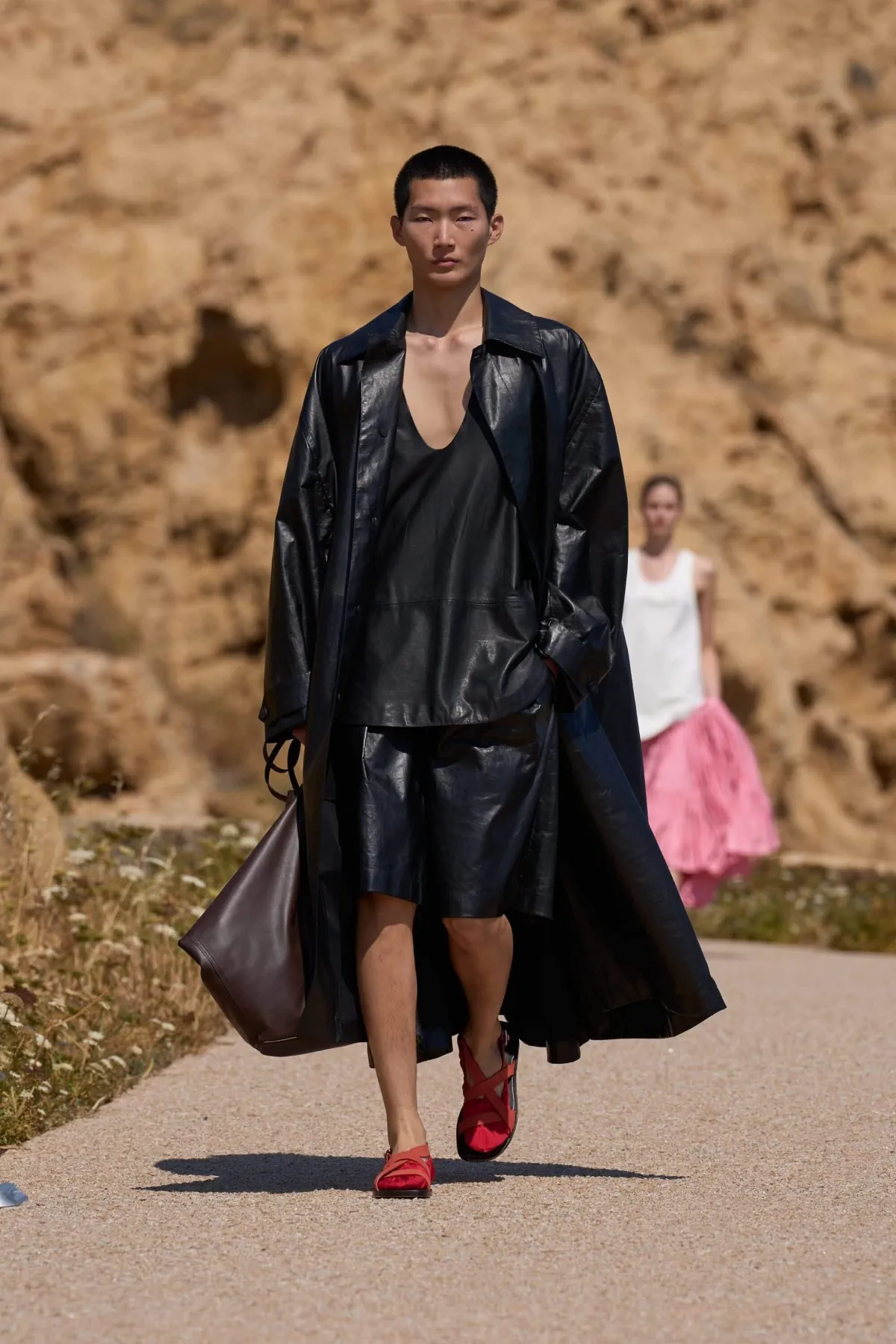 JACQUEMUS printemps 2027, l’été retrouvé de l’homme libre