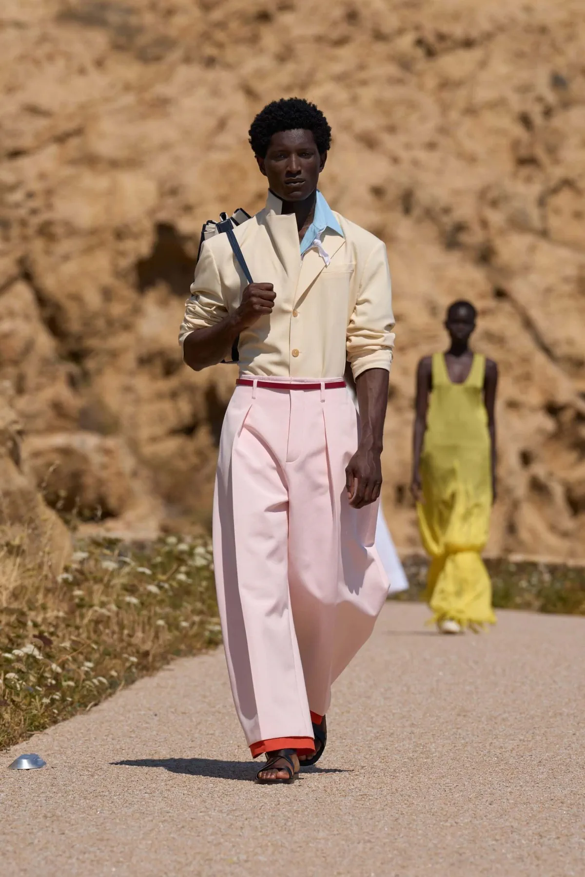 JACQUEMUS printemps 2027, l’été retrouvé de l’homme libre