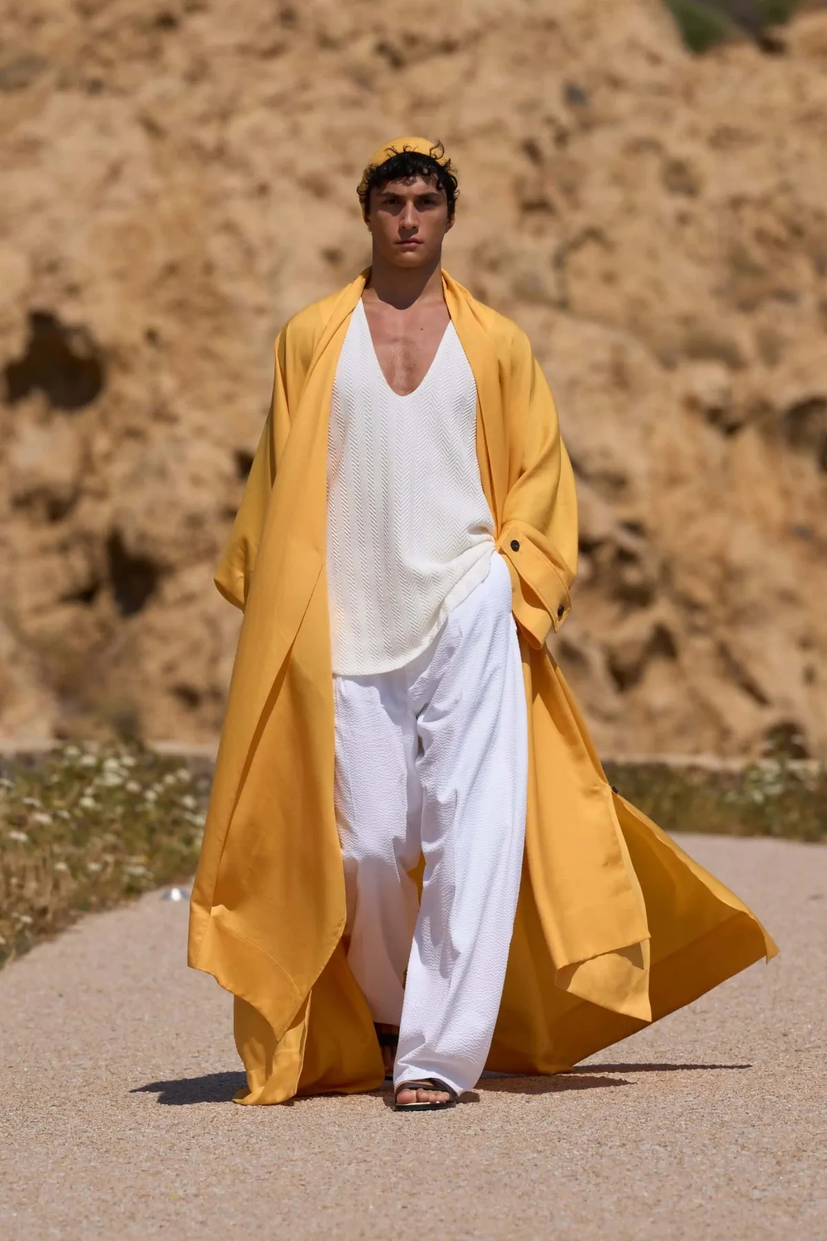 JACQUEMUS printemps 2027, l’été retrouvé de l’homme libre