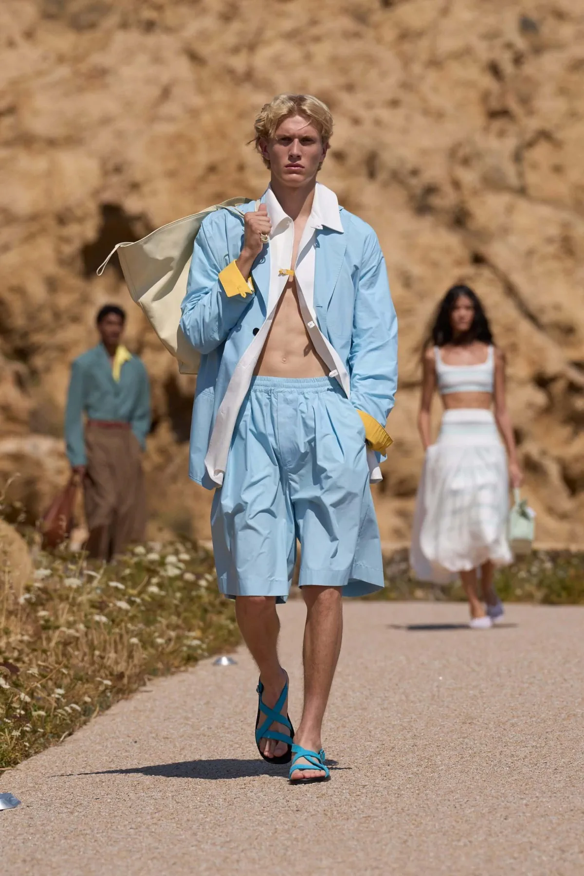 JACQUEMUS printemps 2027, l’été retrouvé de l’homme libre