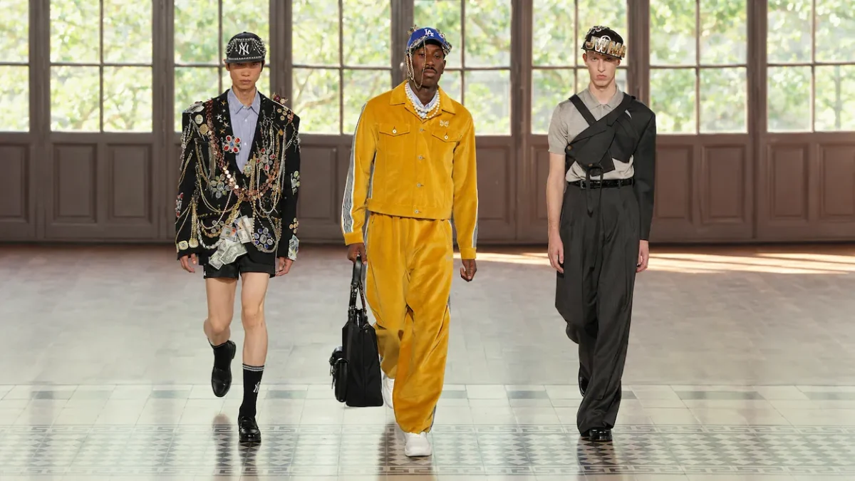 Junya Watanabe Spring Summer 2027 Paris Fashion Week 0 Junya Watanabe MAN signe un printemps 2027 où le bling devient un langage de haute couture