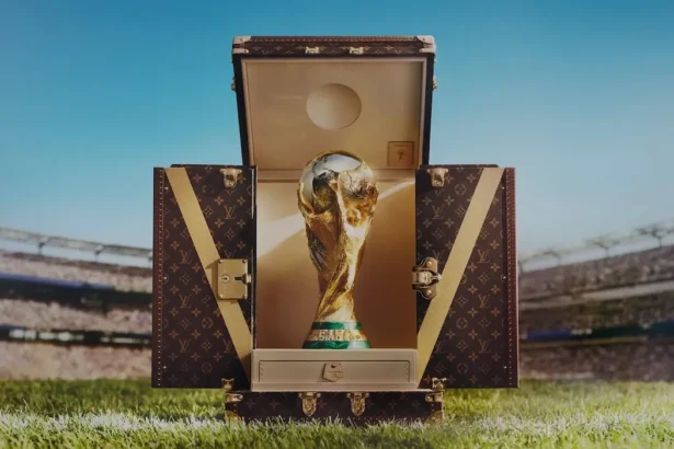 Louis Vuitton dévoile la malle qui portera le trophée de la Coupe du Monde 2026