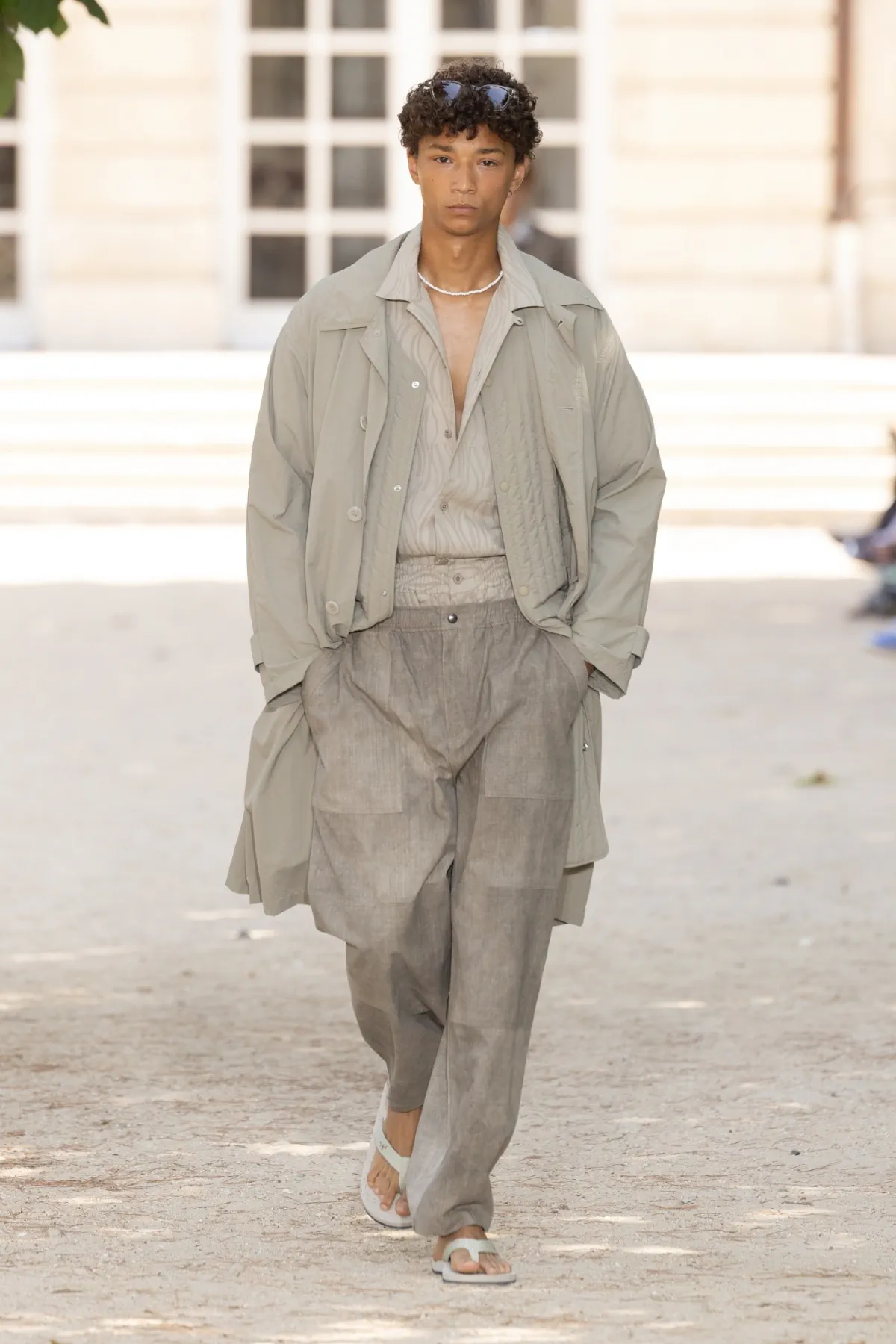 Maison Kitsuné habille l'homme urbain du printemps 2027 sans jamais le brusquer