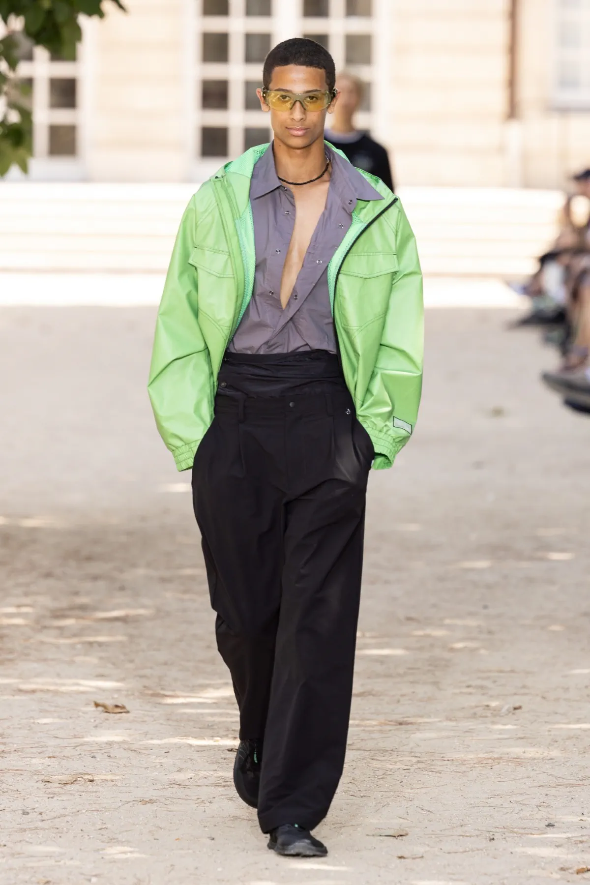 Maison Kitsuné habille l'homme urbain du printemps 2027 sans jamais le brusquer