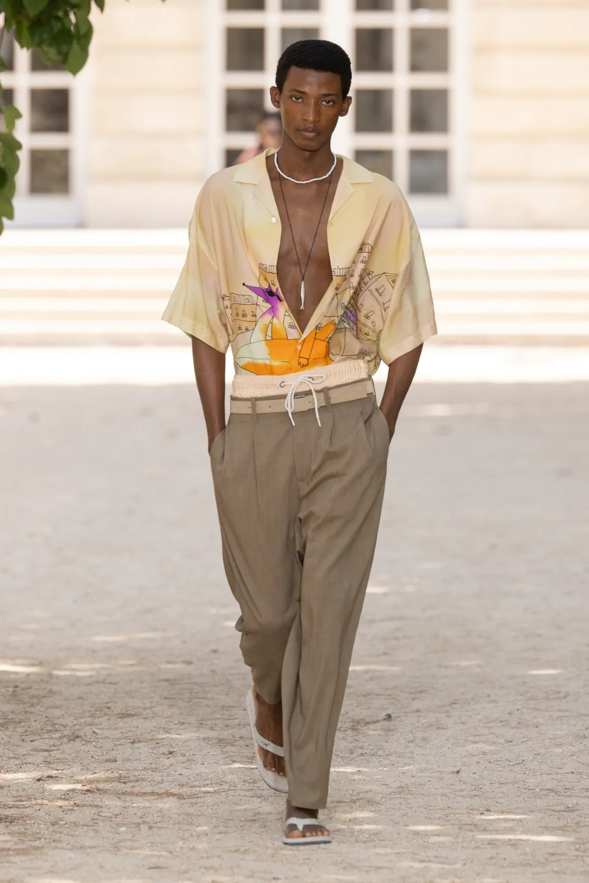 Maison Kitsuné habille l'homme urbain du printemps 2027 sans jamais le brusquer