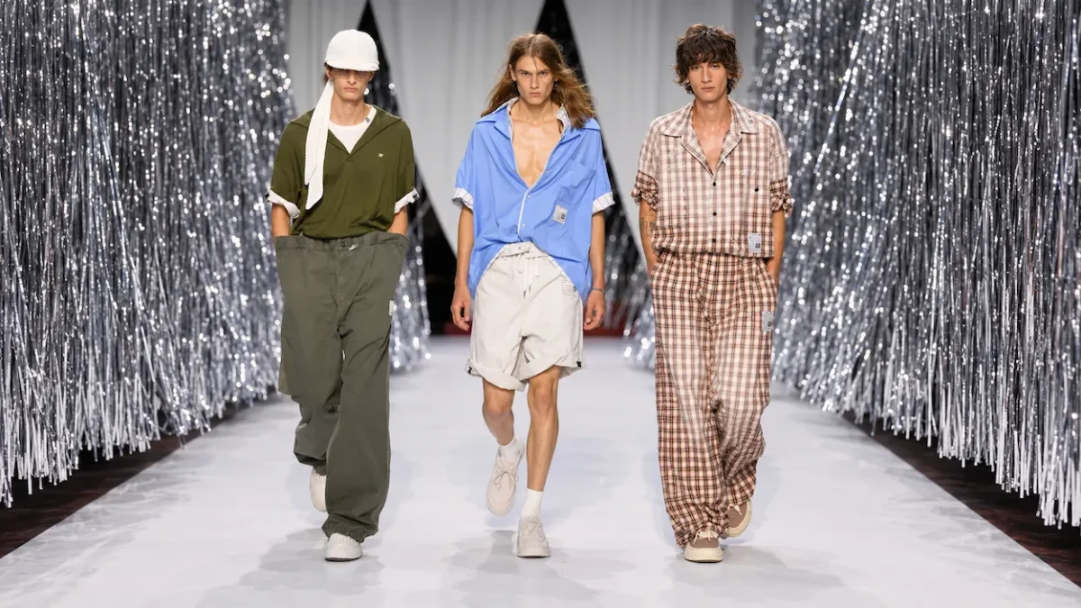 Maison Mihara Yasuhiro Spring Summer 2027 Paris Fashion Week 0 Maison MIHARA YASUHIRO printemps 2027 - quand la nonchalance devient la forme la plus aboutie du style