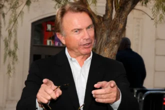 Sam Neill, le regard qui a fait vivre les dinosaures, s'est éteint à 78 ans