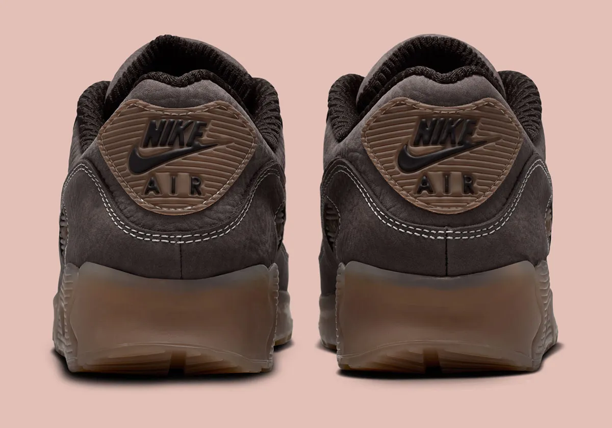 Nike Air Max 90 Shadow Brown 4 La Nike Air Max 90 « Shadow Brown », l'éloge du cuir patiné