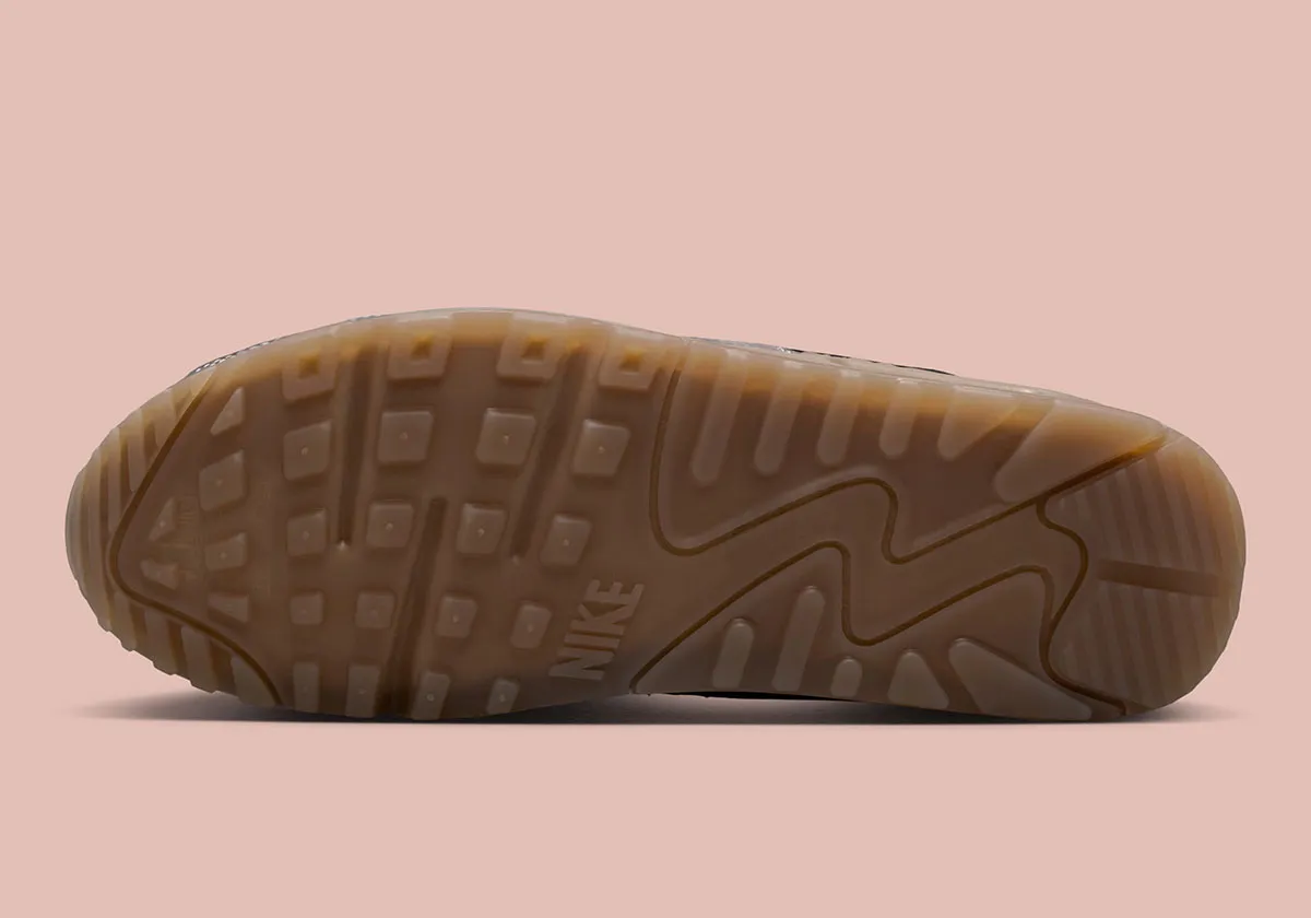 Nike Air Max 90 Shadow Brown 5 La Nike Air Max 90 « Shadow Brown », l'éloge du cuir patiné