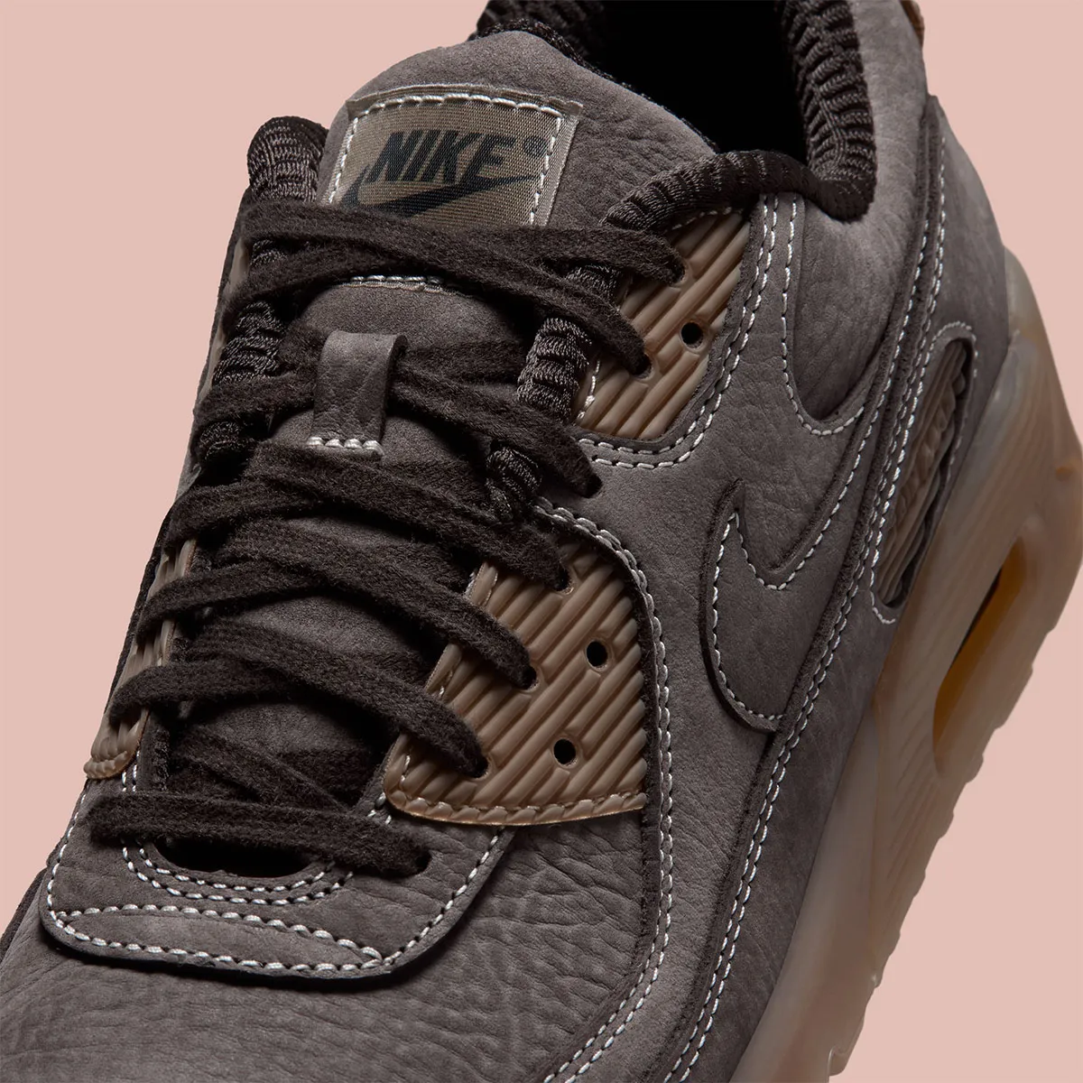 Nike Air Max 90 Shadow Brown 6 La Nike Air Max 90 « Shadow Brown », l'éloge du cuir patiné
