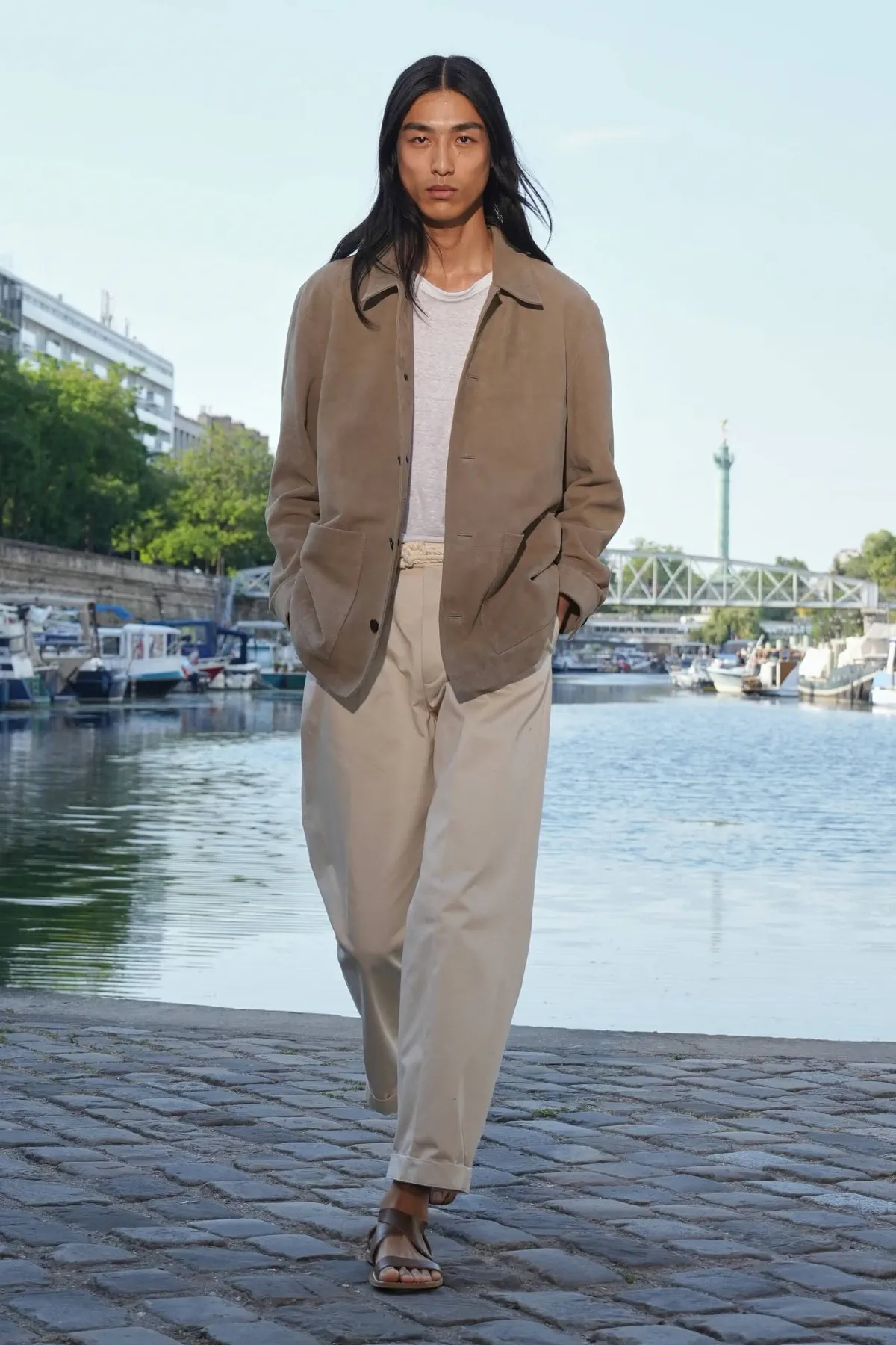 Officine Générale signe un printemps 2027 où l'élégance parisienne affronte la nouvelle réalité climatique