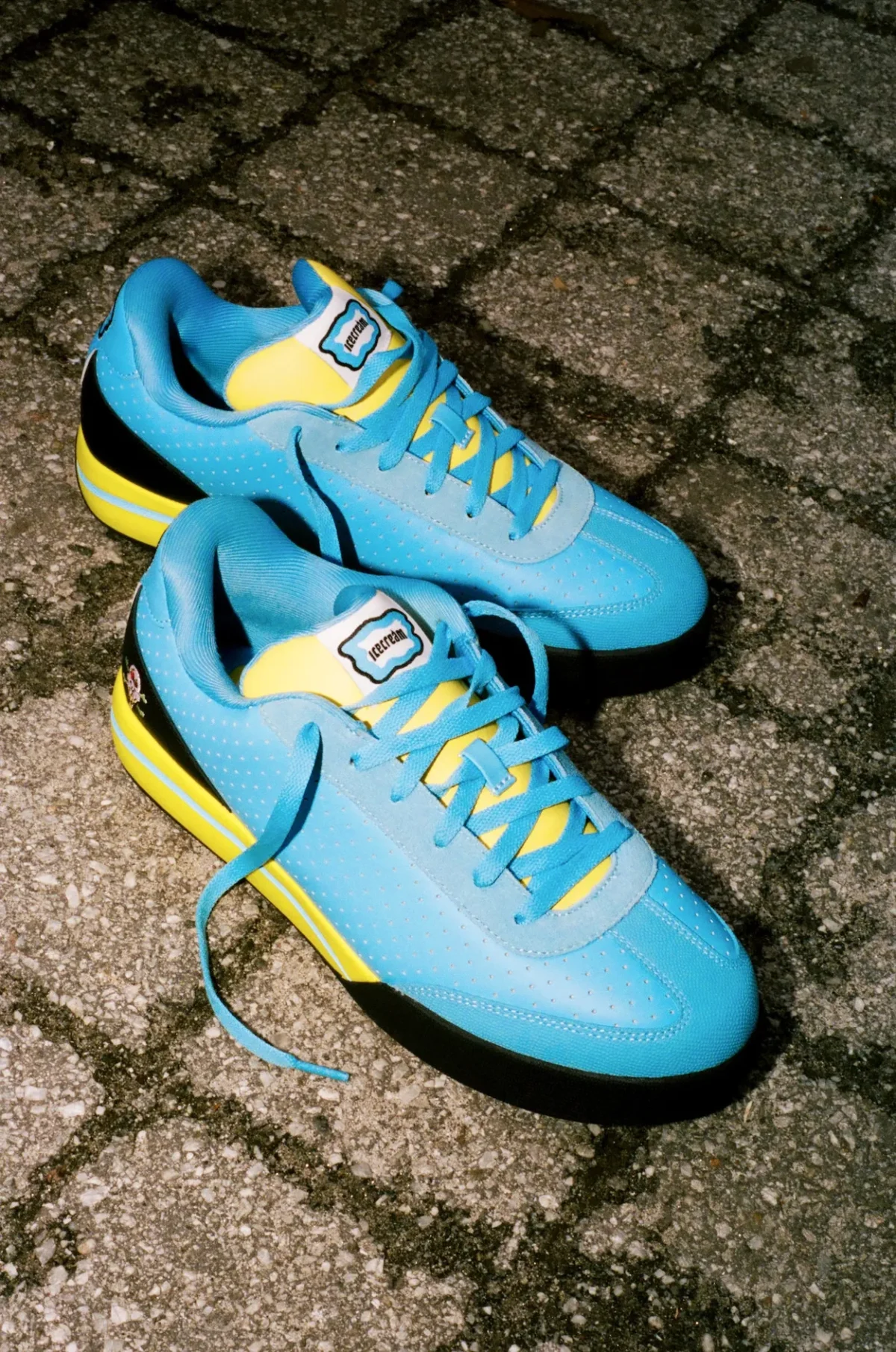 La Reebok x Icecream Board Flip « Pale Cerulean » remet le skate au goût du luxe