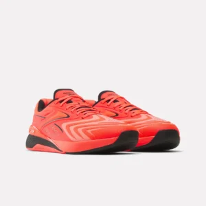La Reebok Nano X5 Edge s'embrase en « Neon Cherry » pour électriser vos entraînements