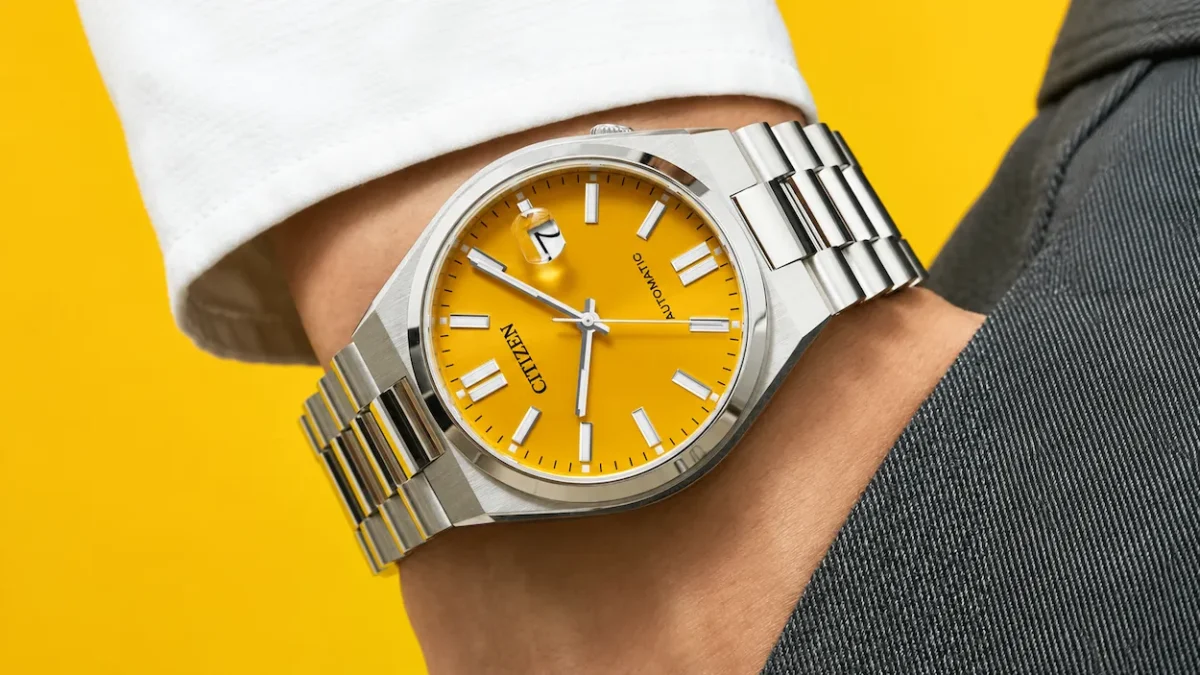 Ces six montres colorées à moins de 1 500 euros qui réveilleront votre poignet cet été