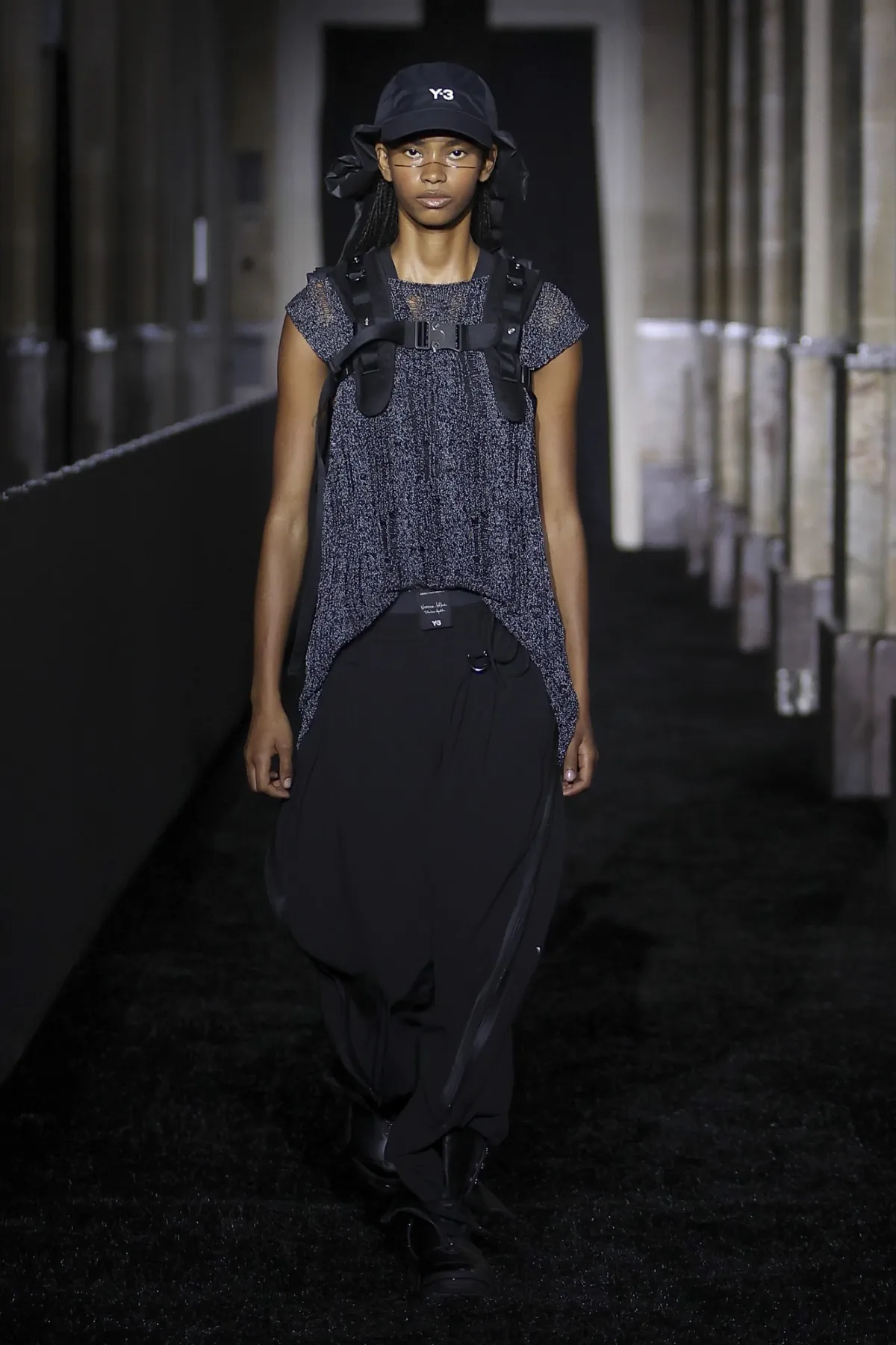 Y 3 Spring Summer 2027 16 Y-3 au printemps 2027, le football comme terrain de tension japonaise