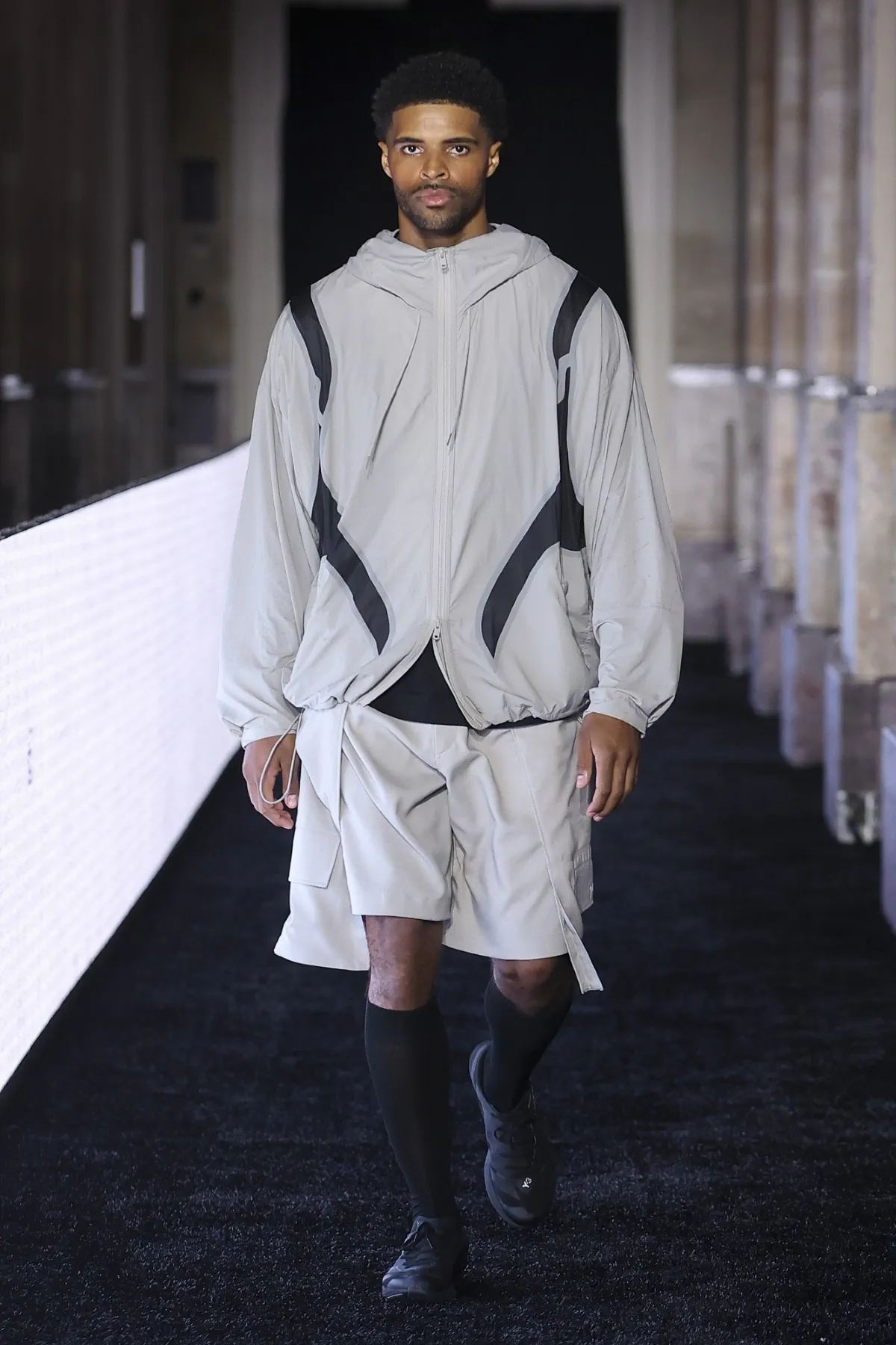 Y 3 Spring Summer 2027 5 Y-3 au printemps 2027, le football comme terrain de tension japonaise