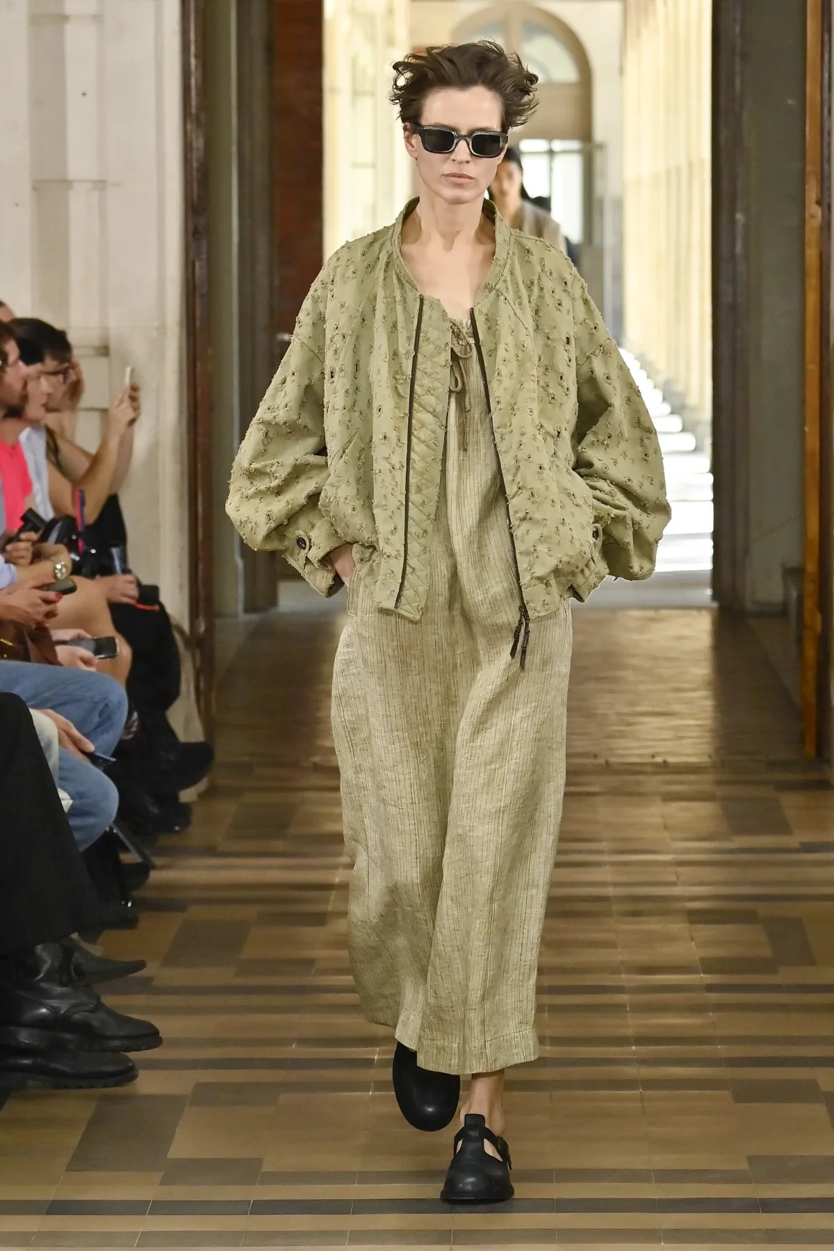 Ziggy Chen Spring Summer 2027 Paris Fashion Week 26 Ziggy Chen, à Paris, imagine un printemps 2027 patiné par le temps