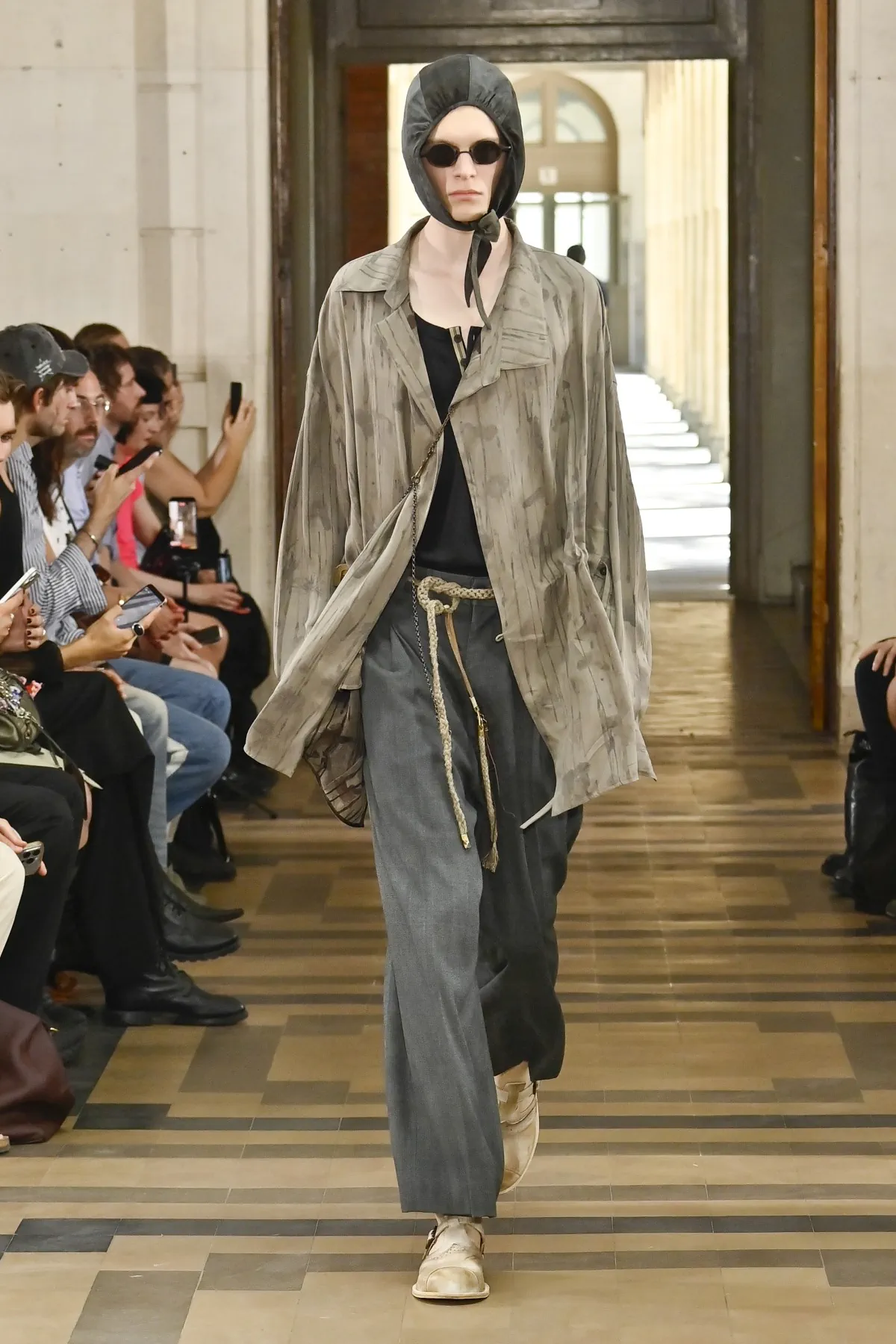 Ziggy Chen Spring Summer 2027 Paris Fashion Week 8 Ziggy Chen, à Paris, imagine un printemps 2027 patiné par le temps