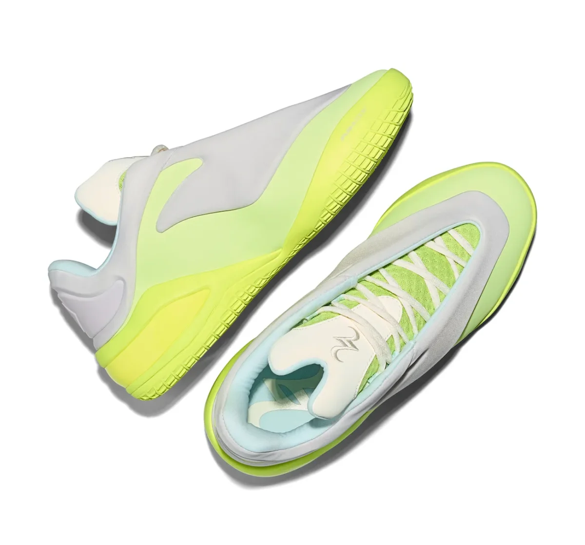 Converse SHAI 001 LACE UP 7 Converse SHAI 001 LACE UP, les derniers lacets de Shai avant Nike