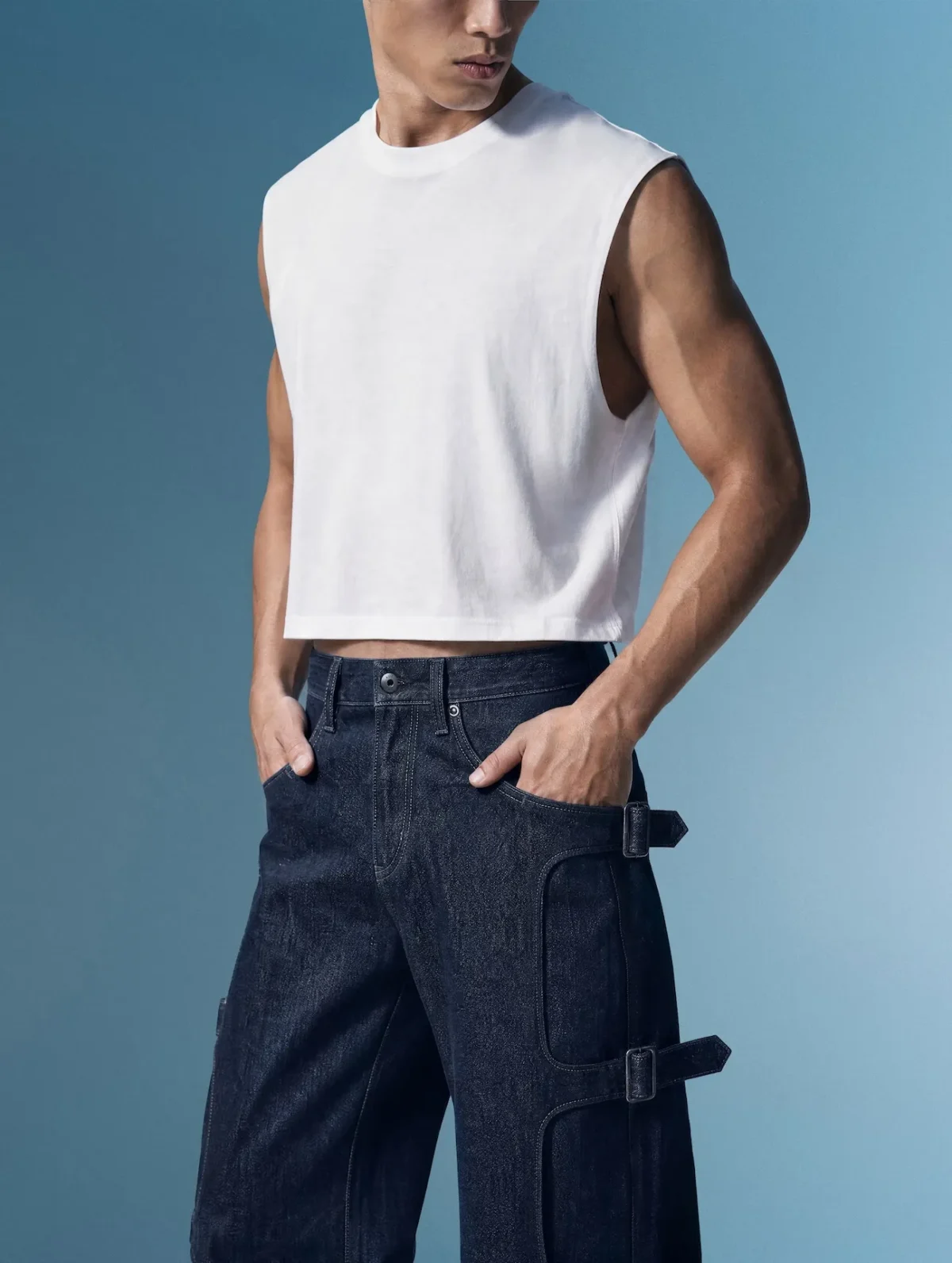Quand G-STAR ouvre son denim à TOMBOGO, le vêtement devient armure