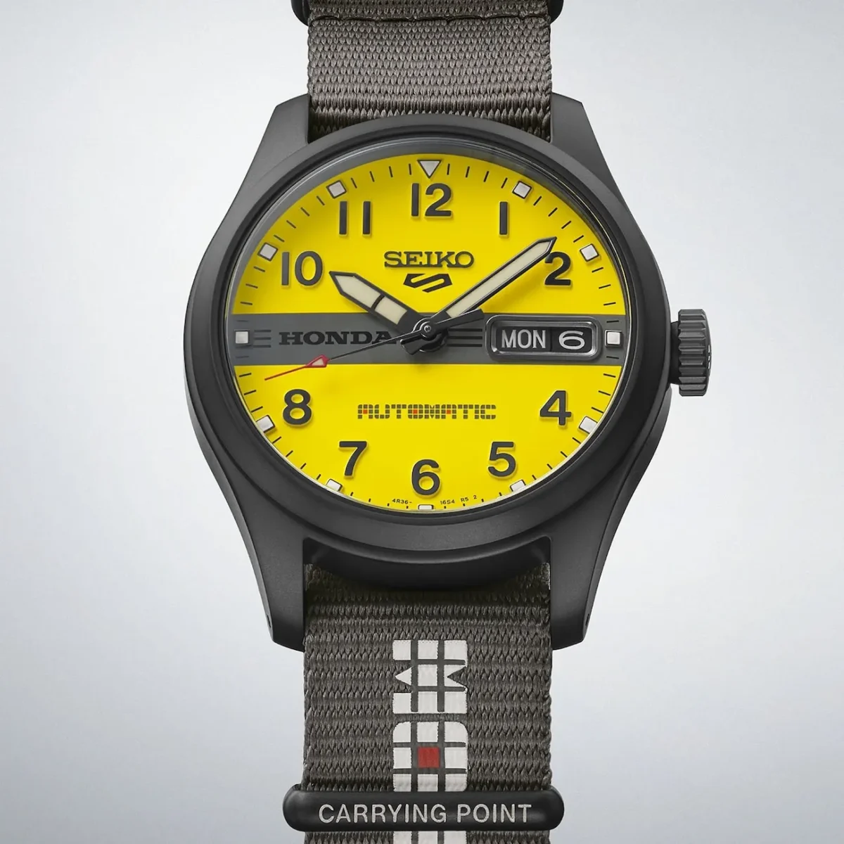 Honda célèbre 45 ans de Motocompo avec la Seiko 5 Sports MOTOCOMPO