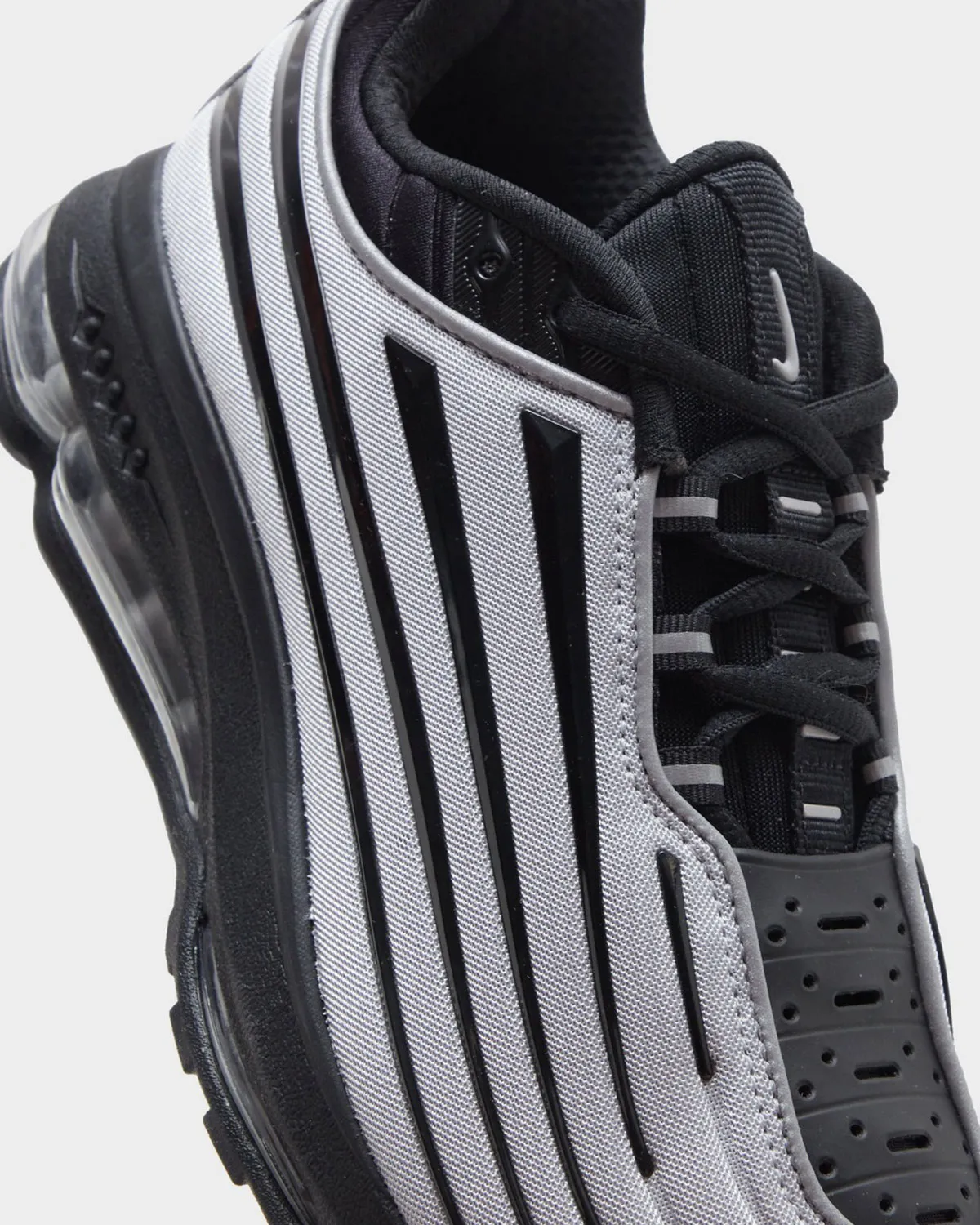 Nike retire l'Air Max 2000 de son catalogue et la rebaptise Air Max Ecstasy Plus