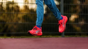 Nike Pegasus Plus 2 : la course sur route n'a plus besoin de plaque carbone pour aller vite