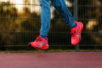 Nike Pegasus Plus 2 : la course sur route n'a plus besoin de plaque carbone pour aller vite