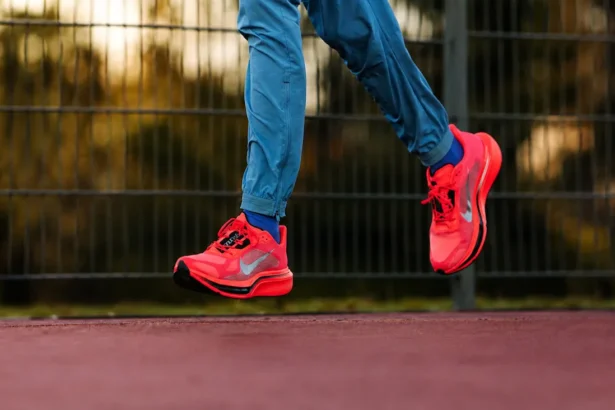 Nike Pegasus Plus 2 : la course sur route n'a plus besoin de plaque carbone pour aller vite