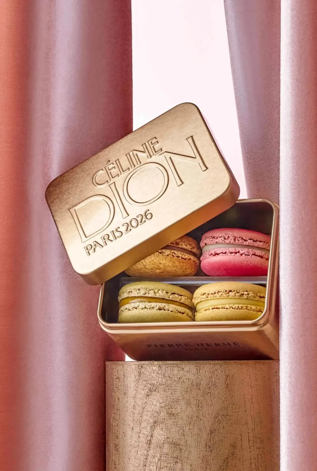 Pierre Hermé imagine huit macarons inspirés des souvenirs de Céline Dion