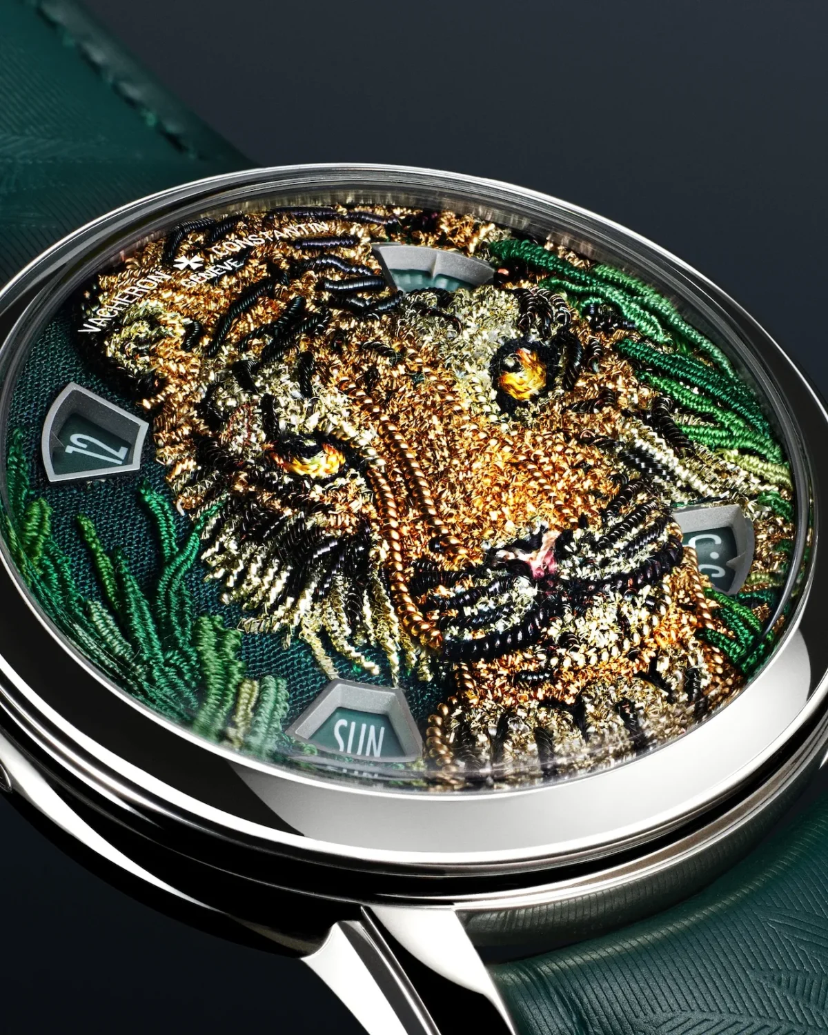 Vacheron Constantin réinvente les Métiers d'Art avec un hommage au règne animal signé par six artisans venus d'ailleurs