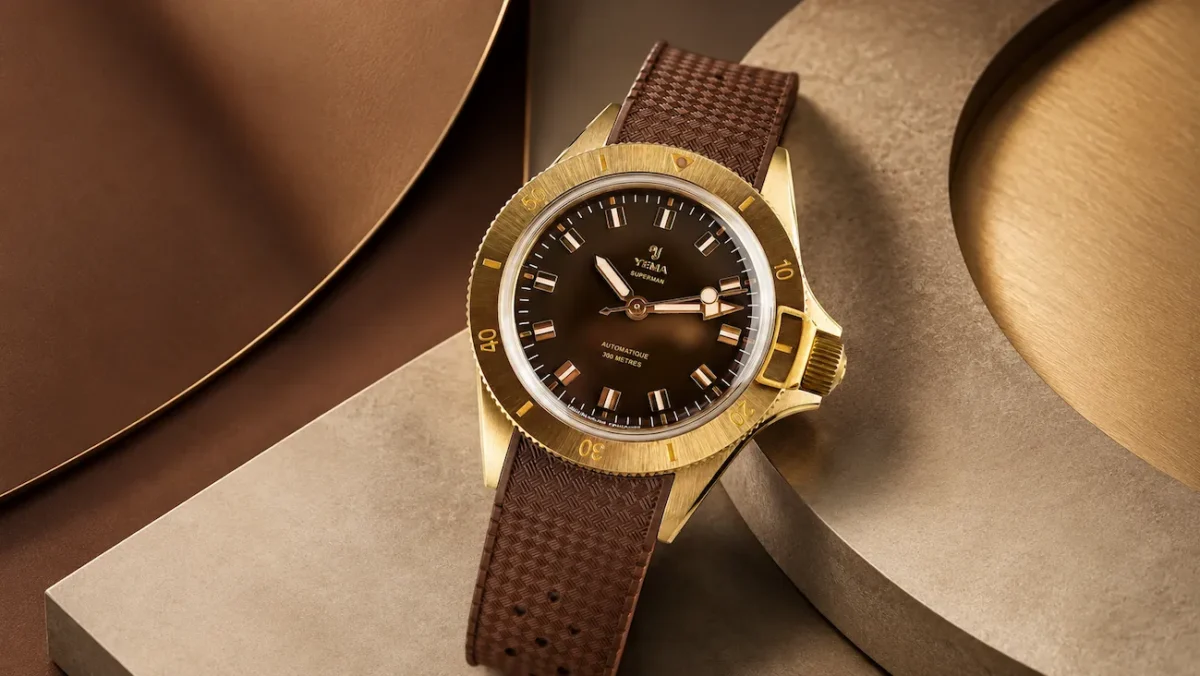 Yema habille sa Superman Bronze CMM.10 de trois nouvelles teintes, sans toucher à l'essentiel
