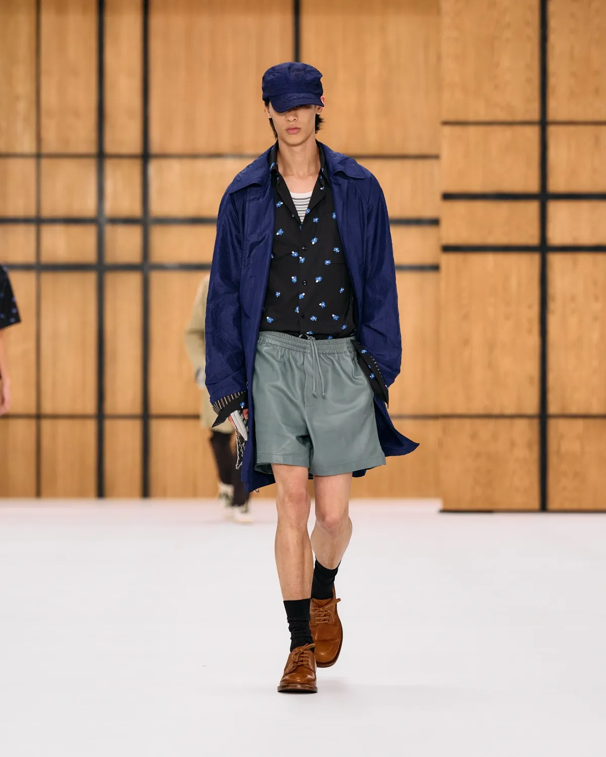 Burberry Spring Summer 2027 London Fashion Week 3 Burberry printemps 2027, l’imperfection selon Celia Birtwell