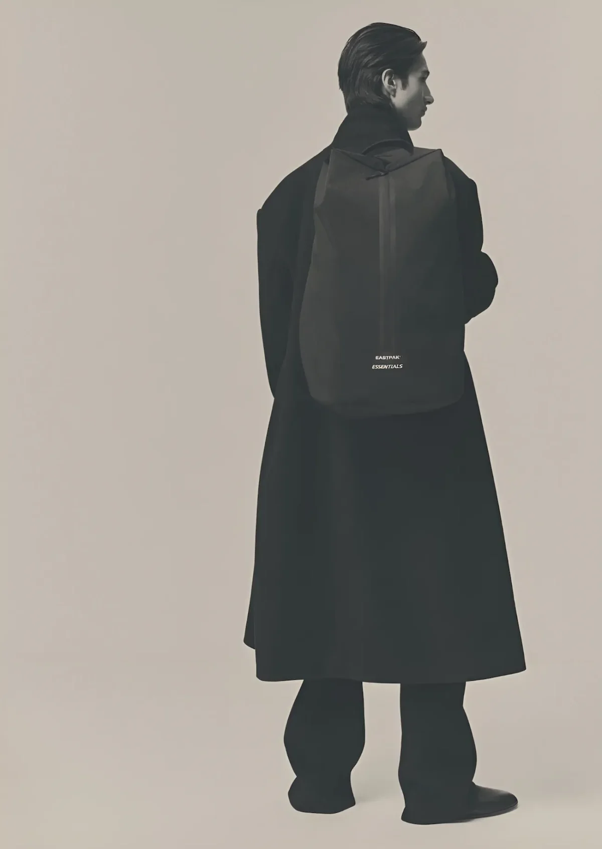 Eastpak et Fear of God réinventent le sac que tout homme porte sans y penser