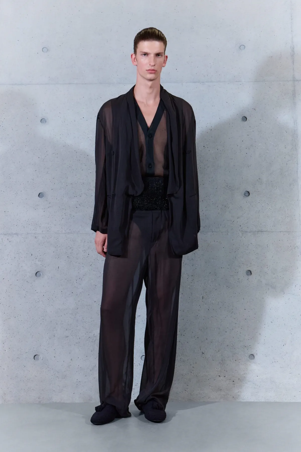 Emporio Armani referme un cycle avec une collection printemps 2027 empreinte de souvenirs