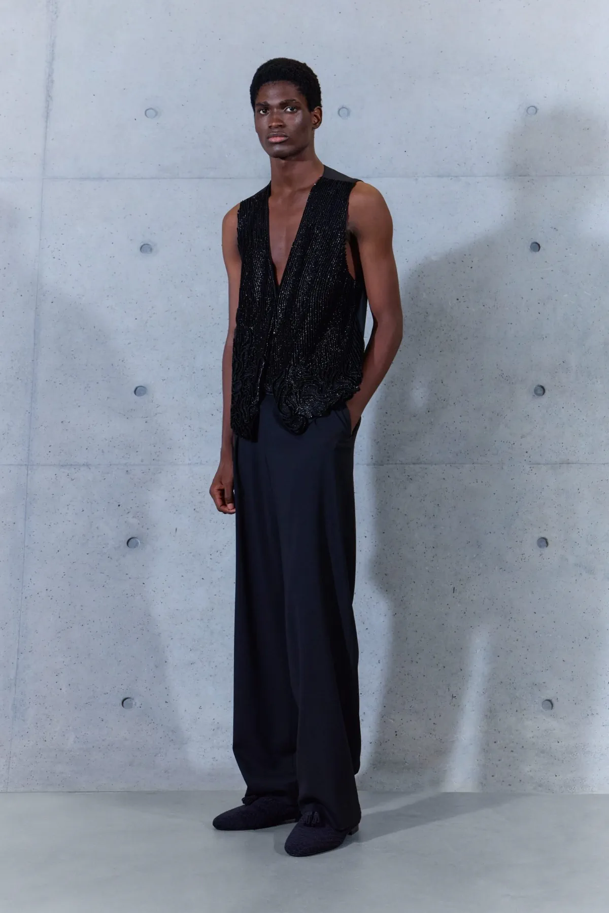 Emporio Armani referme un cycle avec une collection printemps 2027 empreinte de souvenirs
