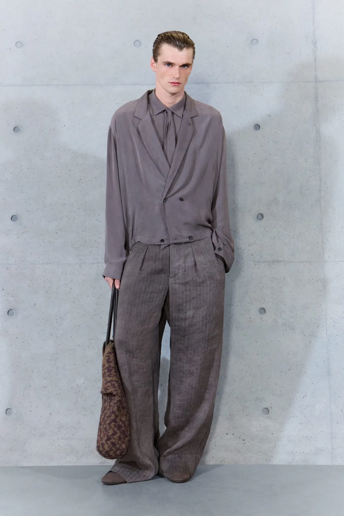 Emporio Armani referme un cycle avec une collection printemps 2027 empreinte de souvenirs