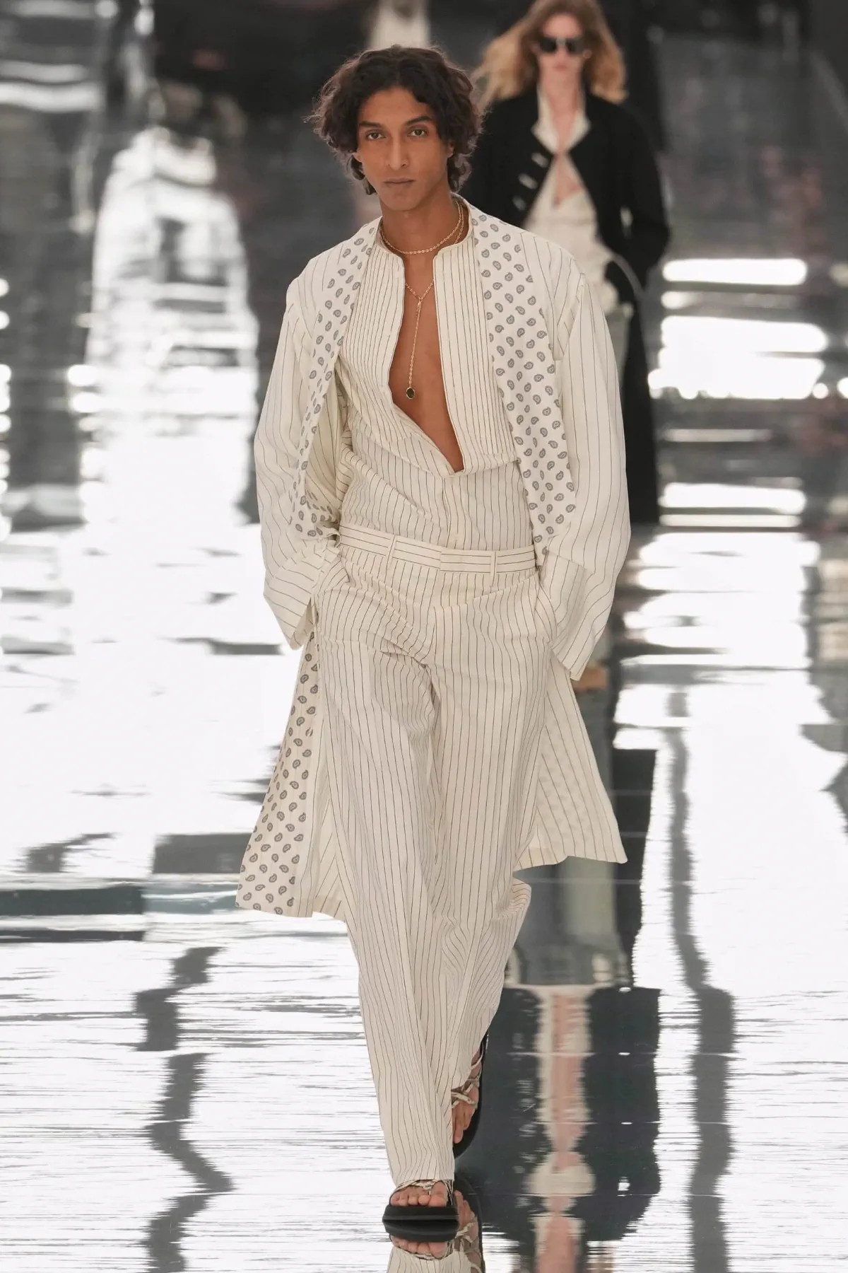Fendi rhabille l'homme en creux dans sa collection printemps 2027