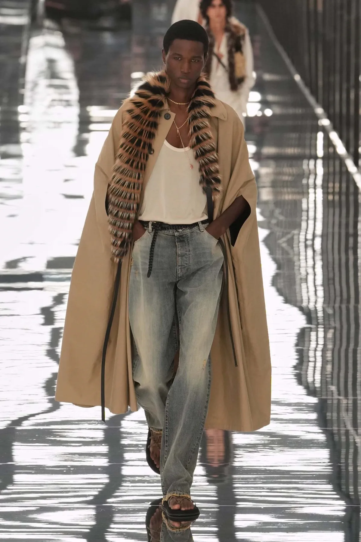 Fendi rhabille l'homme en creux dans sa collection printemps 2027