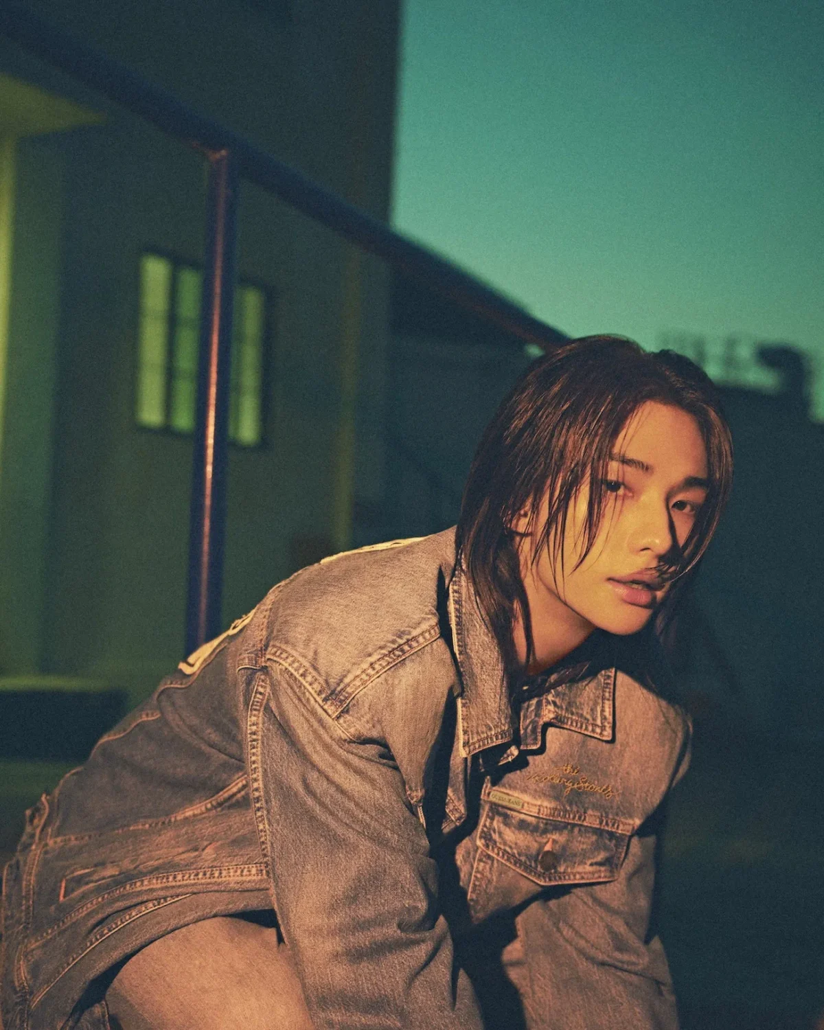 GUESS Campagne Automne 2026 x Hyunjin de Stray Kids 8 Avec Hyunjin de Stray Kids, GUESS rejoue son mythe californien pour l'automne 2026